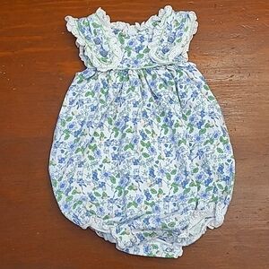 Shrimp & Grits Floral Bubble